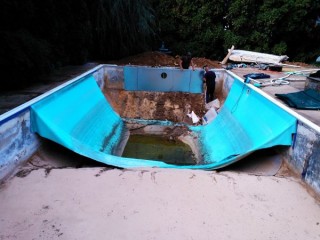 Vinyl Pool Repair